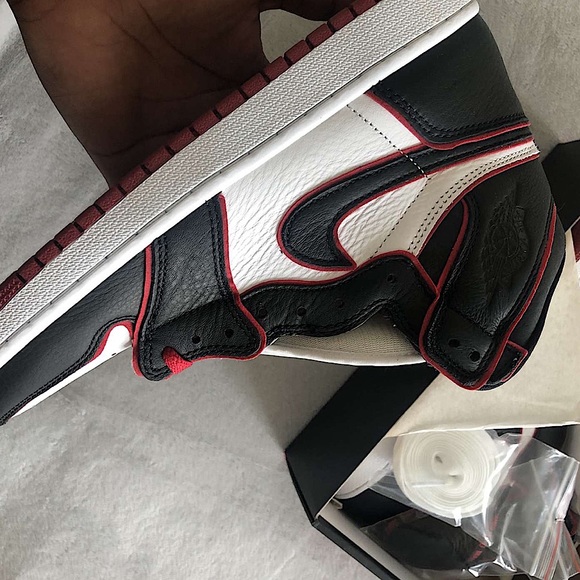 Bloodline 🩸 Jordan 1s Hightop - Picture 1 of 6